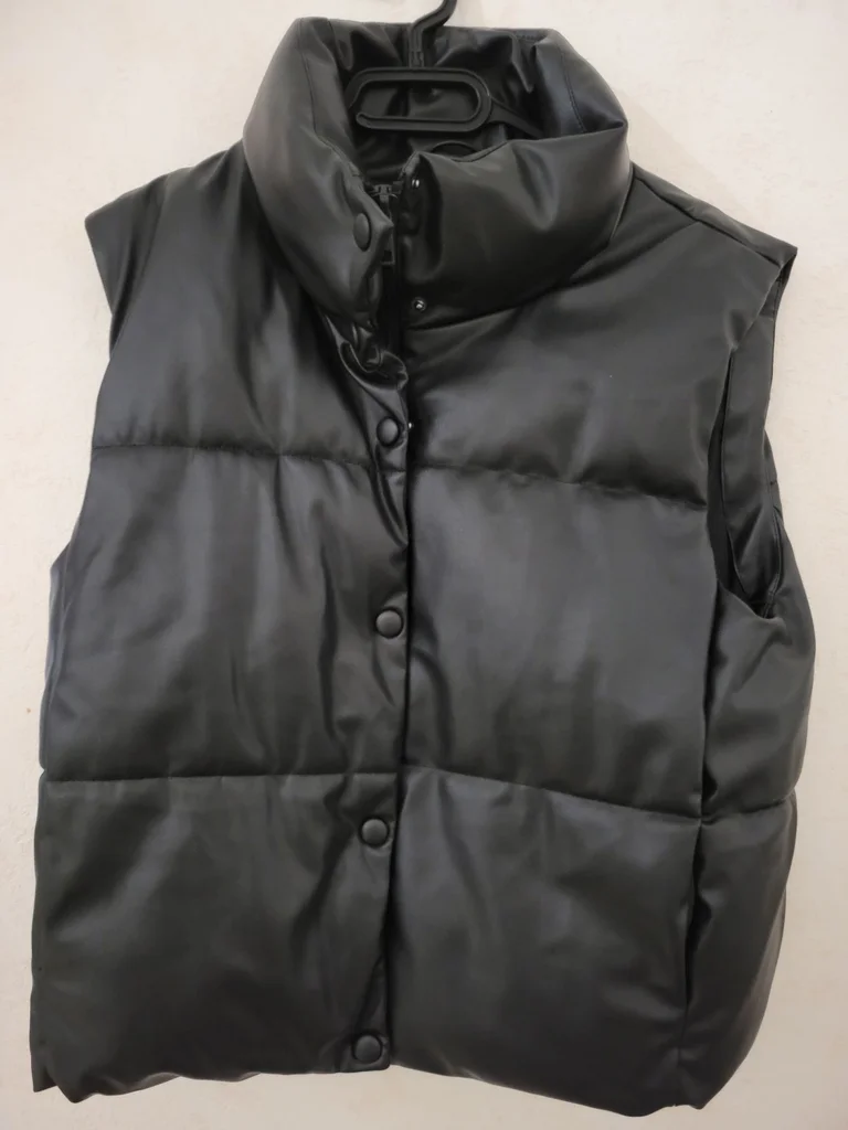 Doudoune Zara sem mangas efeito couro tamanho M-L – photo 3